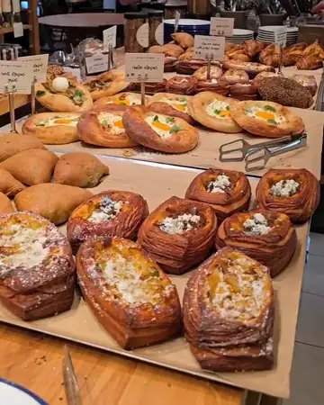 האחים