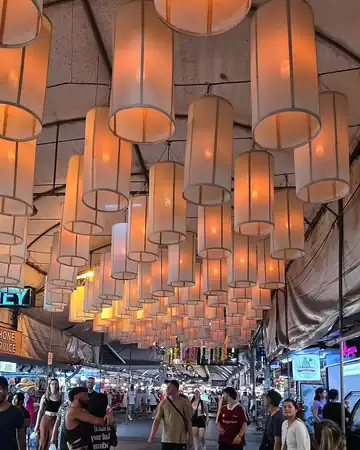 Anusarn Market