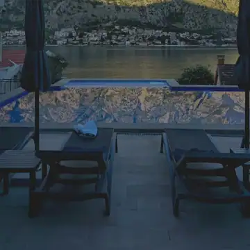Dekaderon Lux Apartments