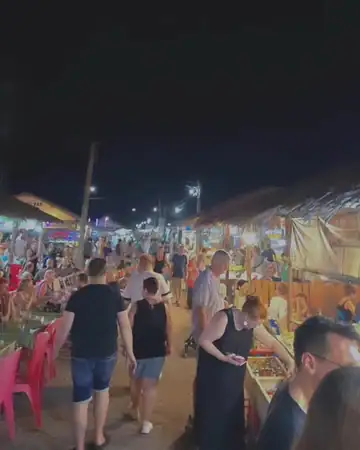 Bang Niang Market