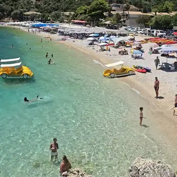Mikros Gialos Beach